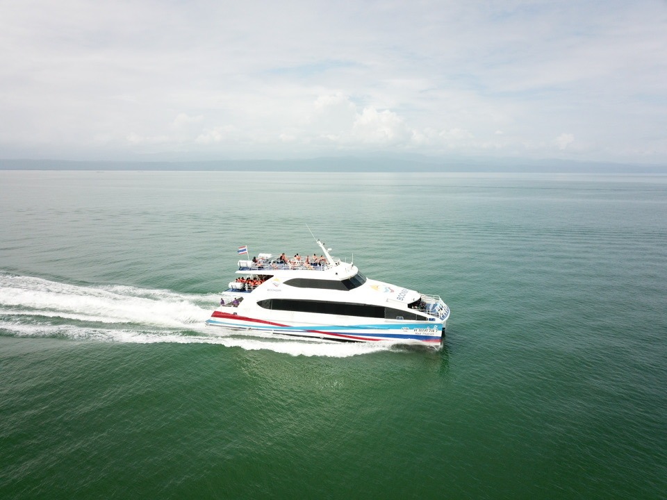 Boonsiri Catamaran - Car & Ferry Services