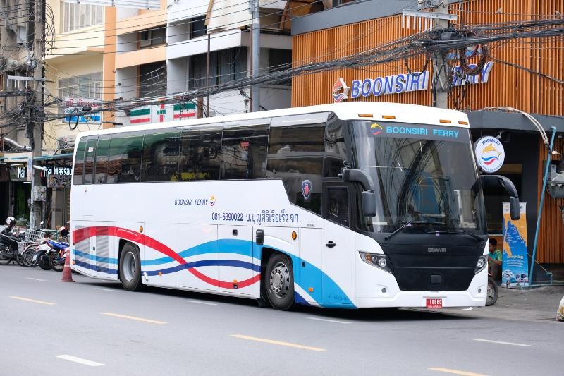 Boonsiri 巴士和渡轮